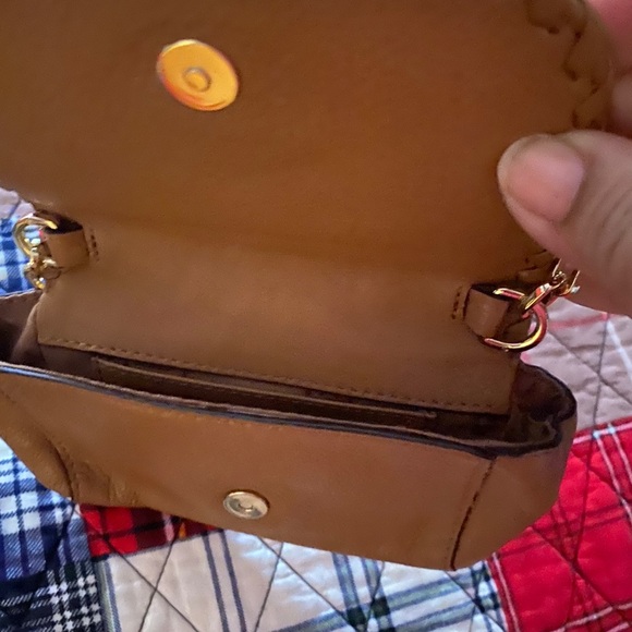 Tory Burch - Picture 3 of 6